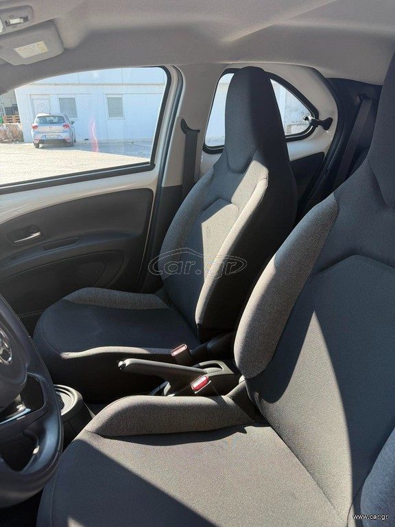 Toyota Aygo (X) · φωτό 12